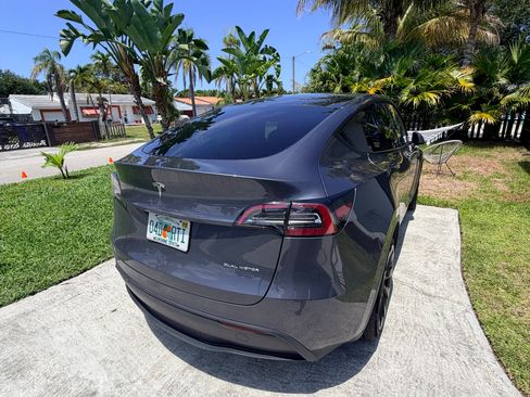 Used 2023 Tesla Model Y Long Range AWD/4WD image 5