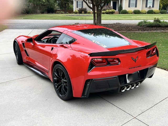 Used 2017 Chevrolet Corvette Grand Sport RWD image 2