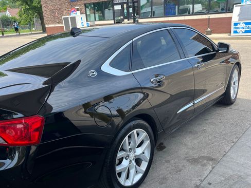 Used 2014 Chevrolet Impala LTZ FWD image 10