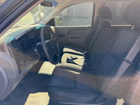 Used 2010 Chevrolet Silverado 1500 W/T image 8
