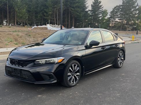 Used 2024 Honda Civic EX-L image 10