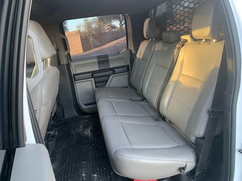 Used 2021 Ford F550 4x4 Crew Cab Super Duty image 6