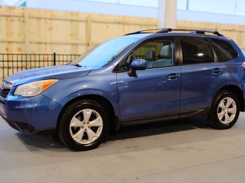 Used 2015 Subaru Forester 2.5i Premium w/ All-Weather Package image 2
