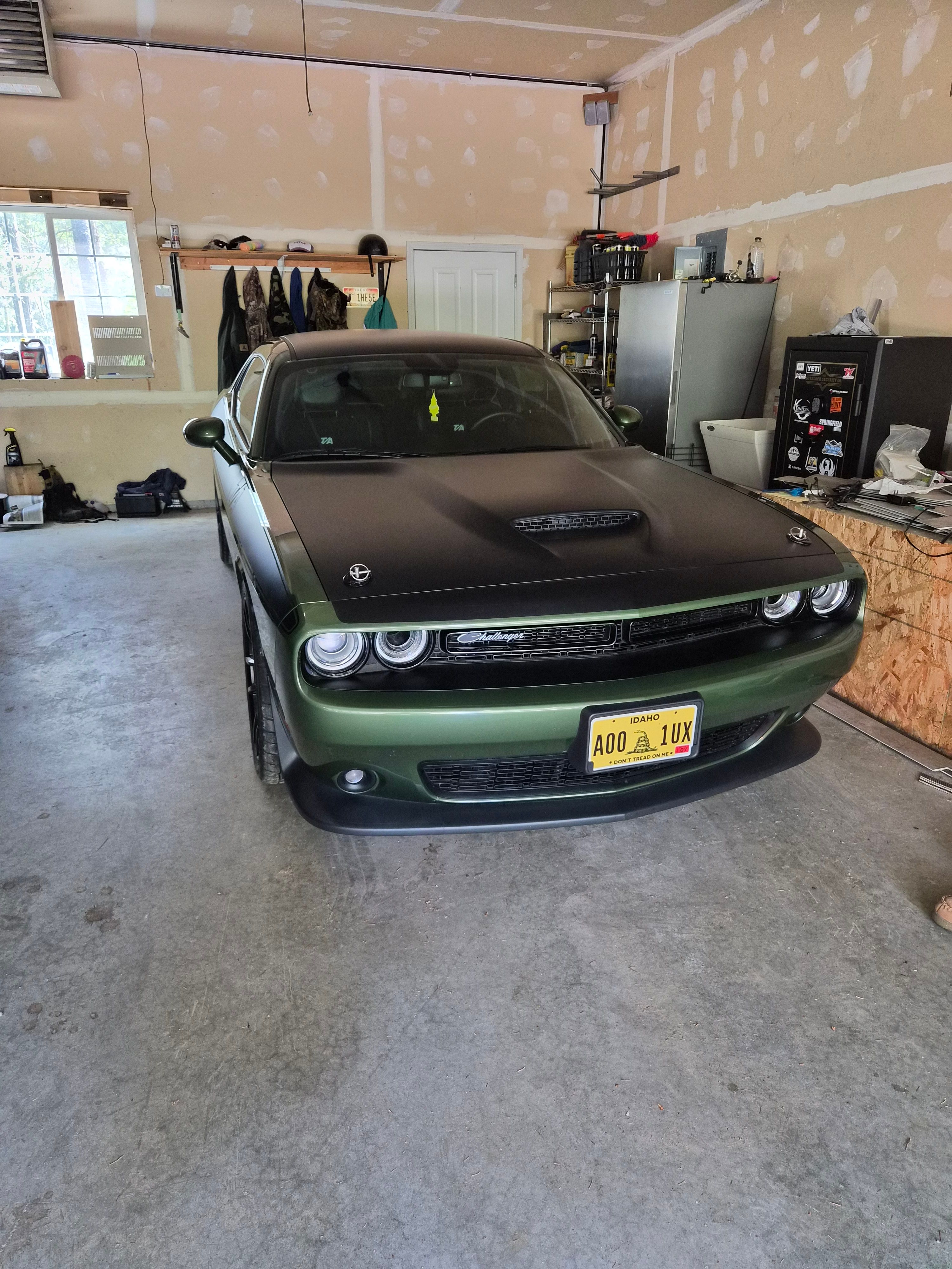 Used 2018 Dodge Challenger T/A RWD image 2