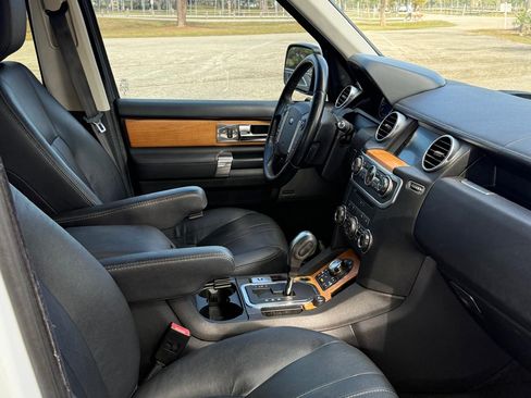 Used 2013 Land Rover LR4 HSE image 9