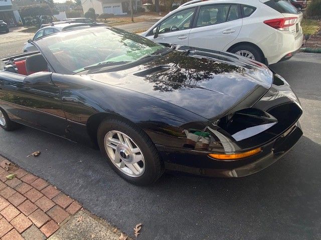 Used 1994 Chevrolet Camaro Z28 RWD image 1