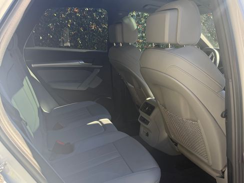 Used 2024 Audi Q5 2.0T Premium w/ Summer of Audi Package image 8