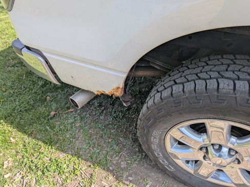 Used 2013 Ford F150 XLT w/ Luxury Equipment Group image 8