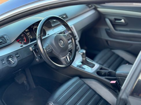 Used 2010 Volkswagen CC Sport image 19
