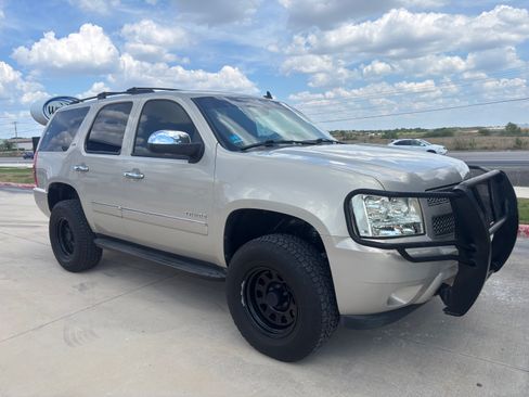 Used 2010 Chevrolet Tahoe LTZ image 6