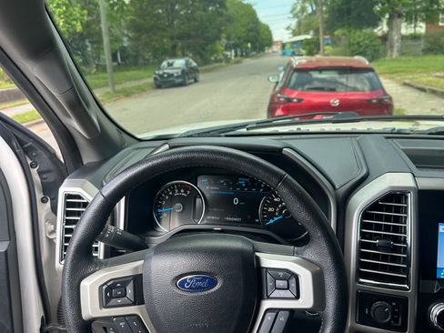 Used 2016 Ford F150 Lariat w/ Equipment Group 502A Luxury image 12