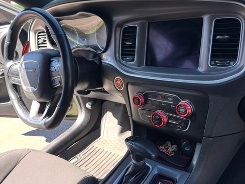 Used 2022 Dodge Charger Scat Pack w/ Dynamics Package image 31