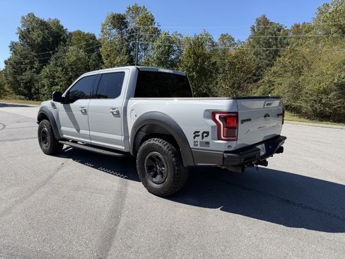Used 2017 Ford F150 Raptor w/ Equipment Group 802A Luxury image 5