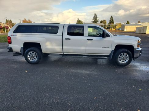 Used 2015 Chevrolet Silverado 2500 LT w/ Z71 Package, Off-Road image 5