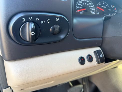 Used 2005 Ford Excursion Limited image 18