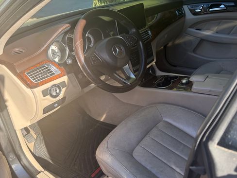 Used 2015 Mercedes-Benz CLS 400 image 11