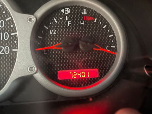 Used 2004 Pontiac Aztek 2WD w/ 1SB Preferred Equipment Group image 17