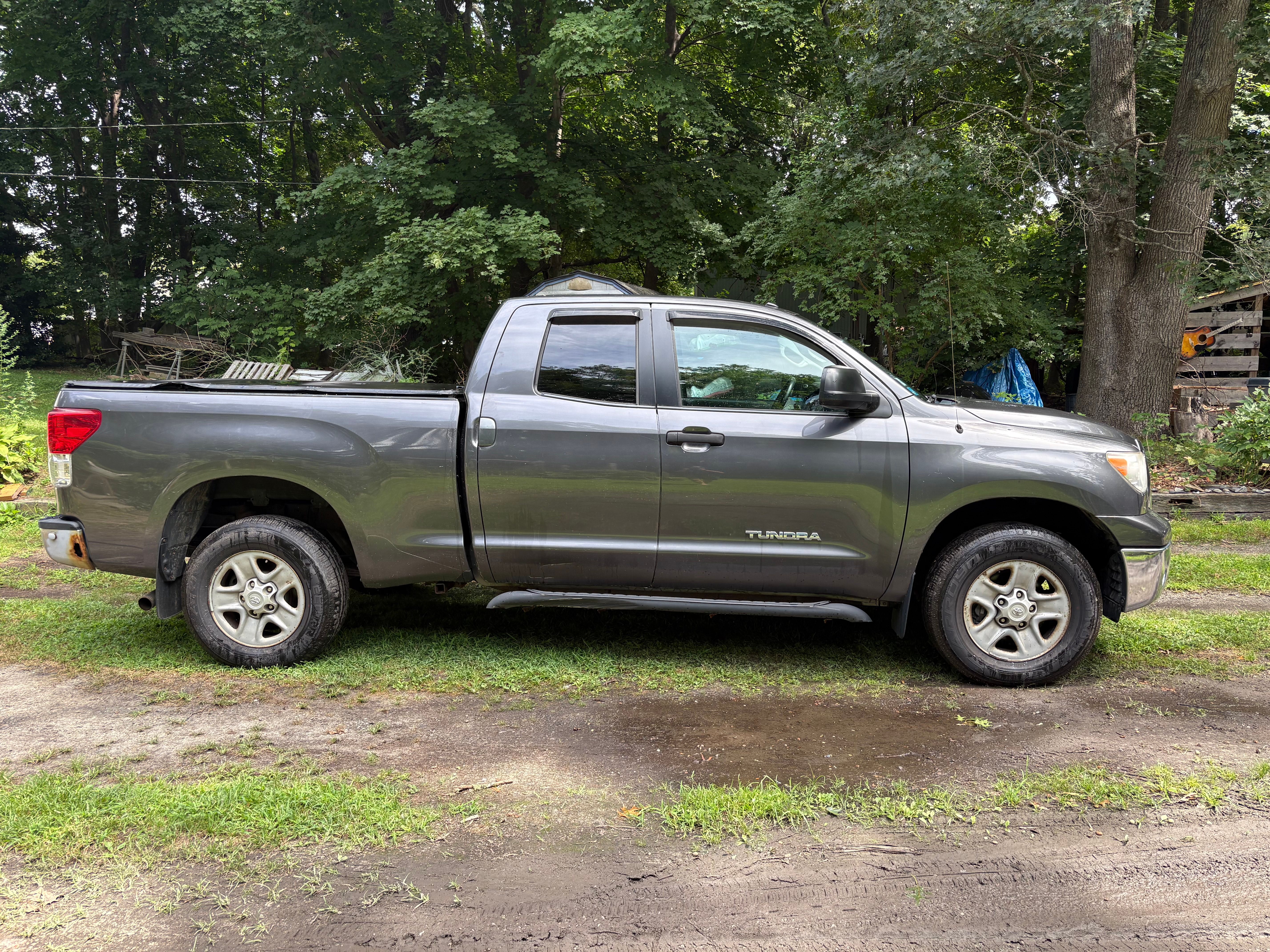 Used 2013 Toyota Tundra 4x4 Double Cab w/ Tow Pkg image 4