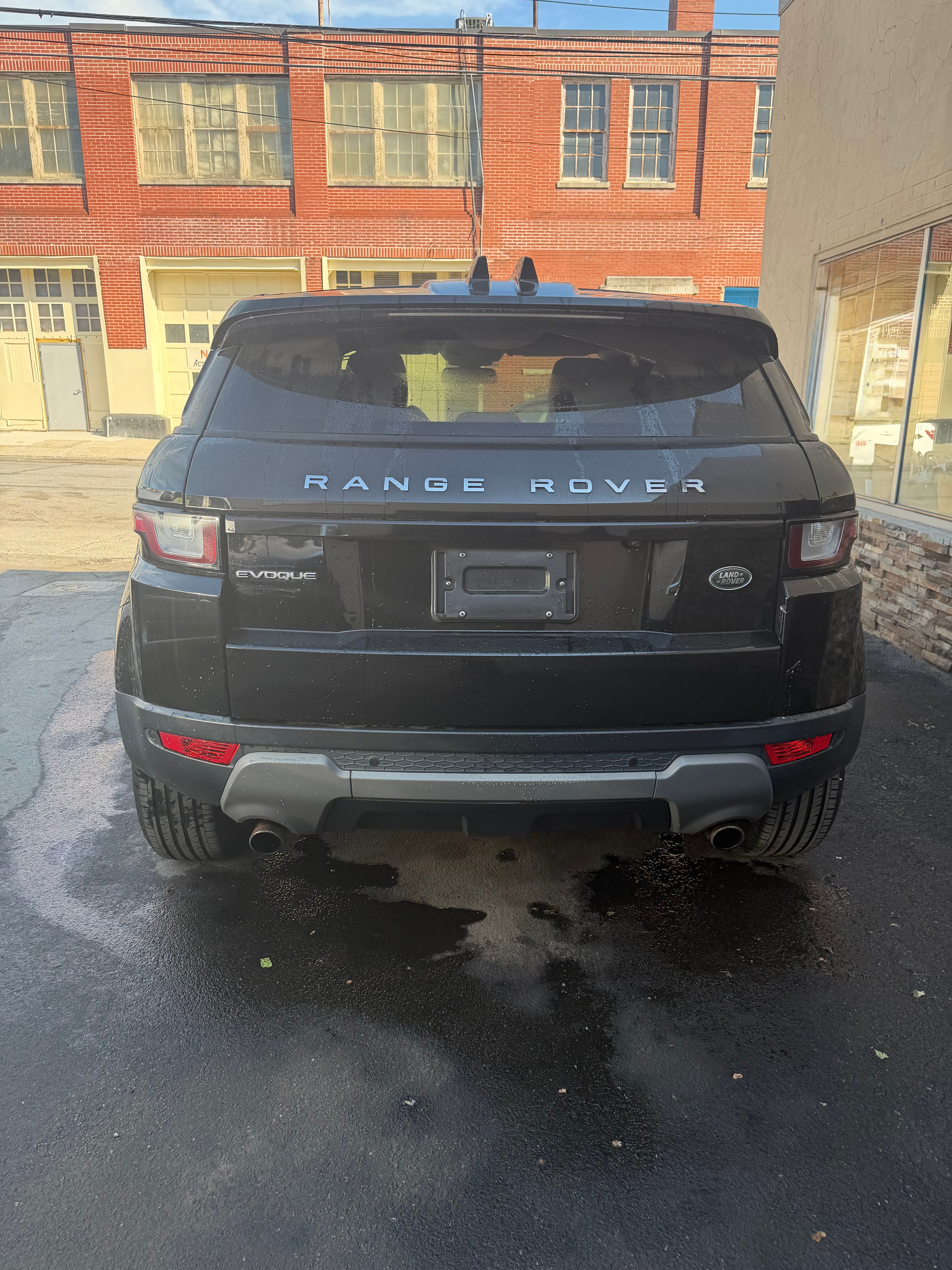 Used 2016 Land Rover Range Rover Evoque SE AWD/4WD image 1