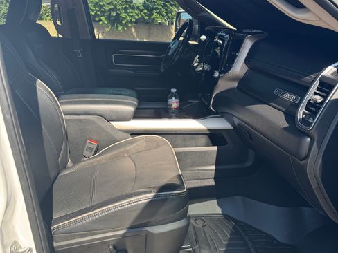 Used 2019 RAM 2500 Laramie image 11