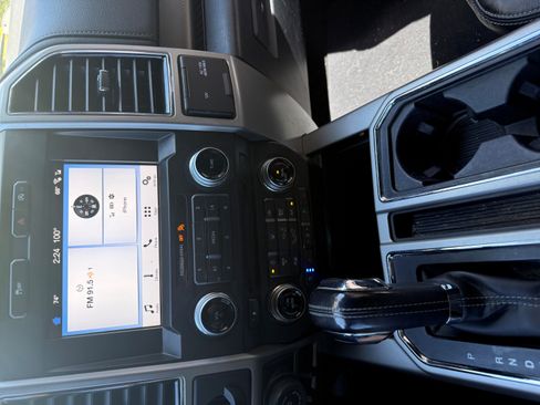 Used 2018 Ford F150 Lariat image 6