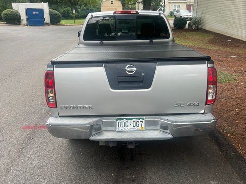 Used 2006 Nissan Frontier SE w/ (P01) Power Pkg AWD/4WD image 4