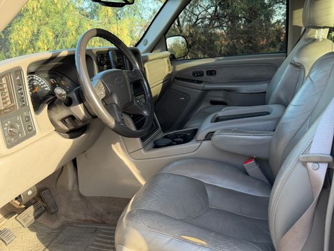 Used 2003 Chevrolet Silverado 2500 LT w/ Skid Plate Package AWD/4WD image 10
