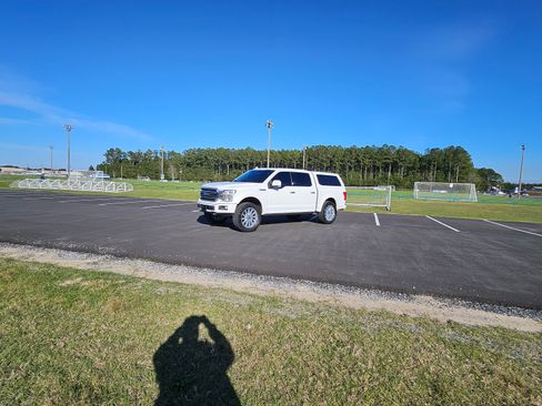 Used 2020 Ford F150 Limited w/ Trailer Tow Package image 5