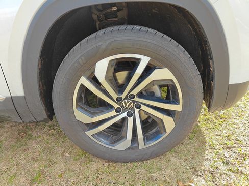 Used 2023 Volkswagen Atlas SEL image 24