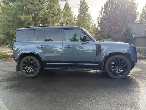 Used 2022 Land Rover Defender 110 X-Dynamic HSE image 6