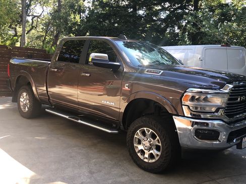 Used 2020 RAM 2500 Laramie AWD/4WD image 1