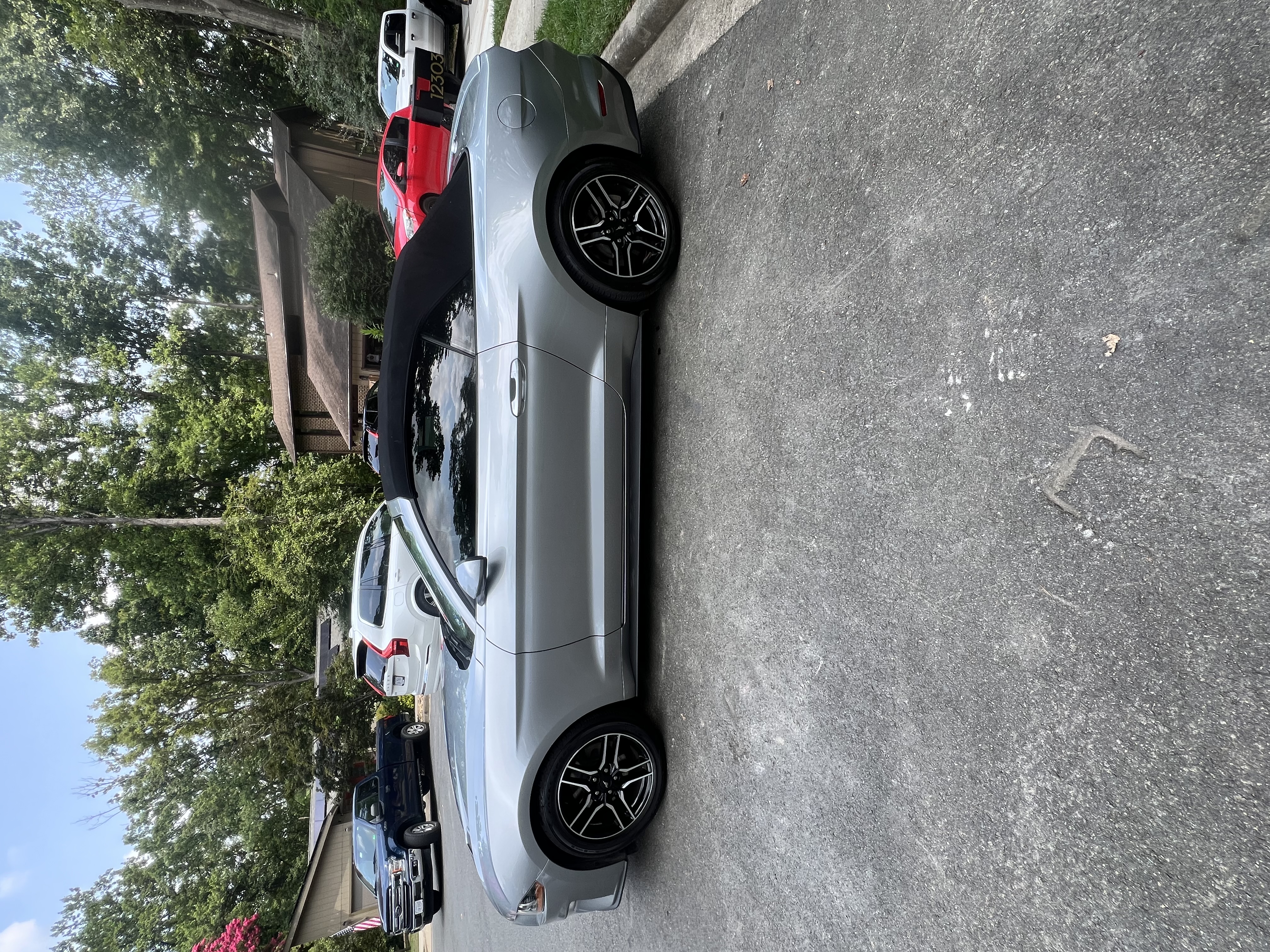 Used 2021 Ford Mustang Premium RWD image 6