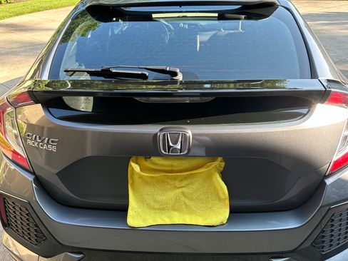 Used 2018 Honda Civic EX image 5