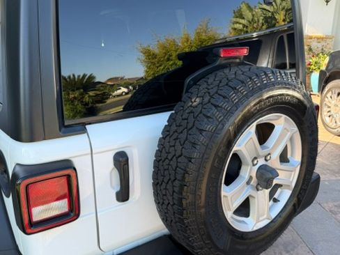 Used 2021 Jeep Wrangler Unlimited Sport AWD/4WD image 6