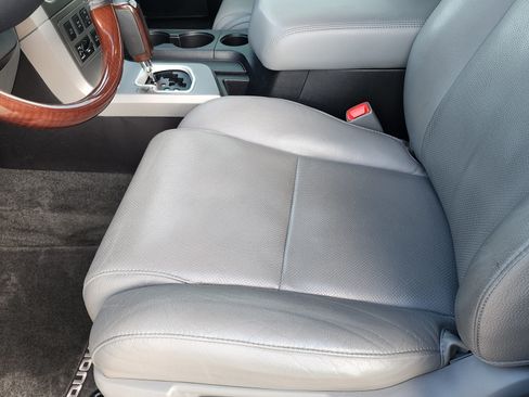 Used 2014 Toyota Sequoia Platinum AWD/4WD image 11