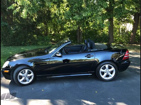 Used 2001 Mercedes-Benz SLK 320 image 1