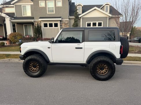 Used 2022 Ford Bronco Wildtrak image 9