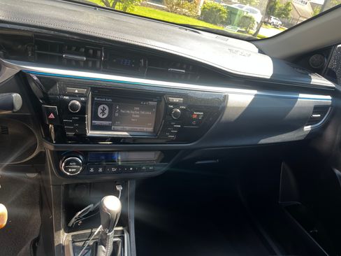 Used 2014 Toyota Corolla S FWD image 1