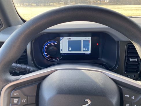 Used 2022 Ford Bronco 2-Door w/ Sasquatch Package image 13