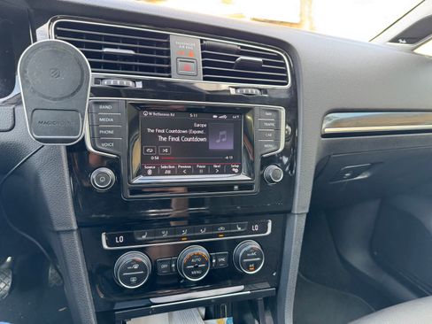 Used 2015 Volkswagen Golf TDI SEL w/ Lighting Package (SEL) image 10