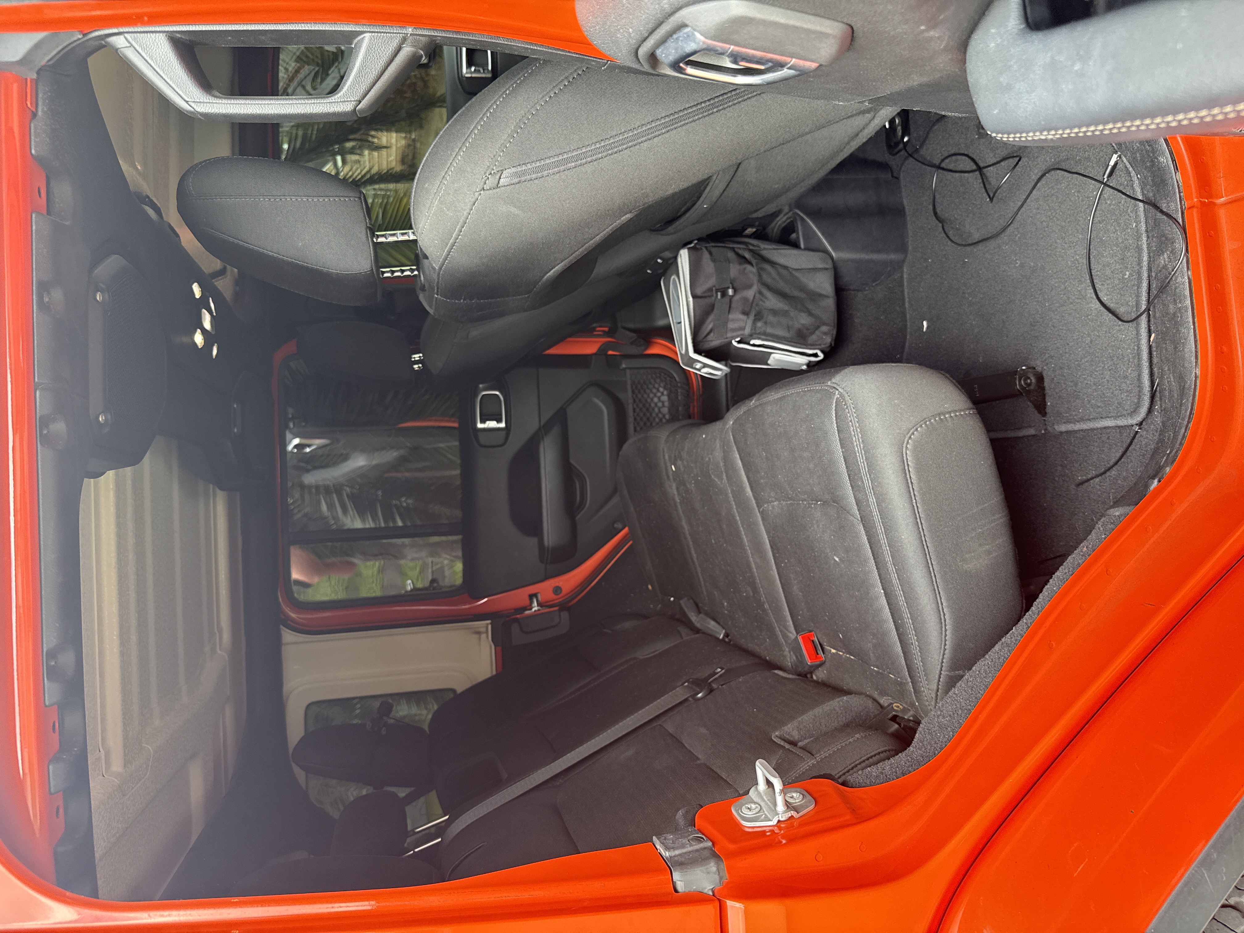 Used 2020 Jeep Wrangler Unlimited Sahara w/ Uconnect 4C Nav & Sound Group AWD/4WD image 15