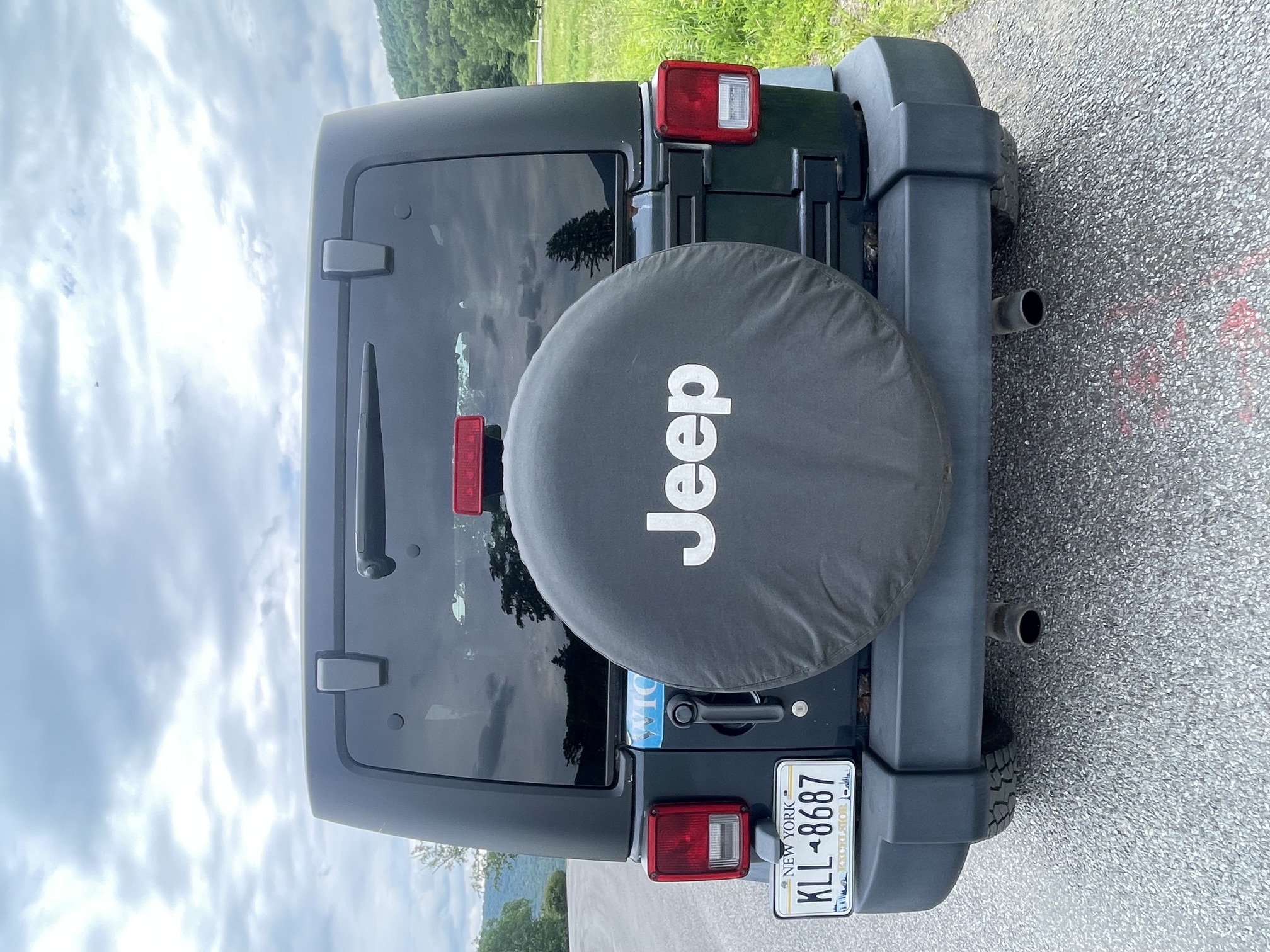 Used 2008 Jeep Wrangler X AWD/4WD image 2