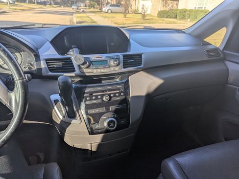 Used 2011 Honda Odyssey EX-L image 13