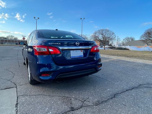 Used 2018 Nissan Sentra SV image 10