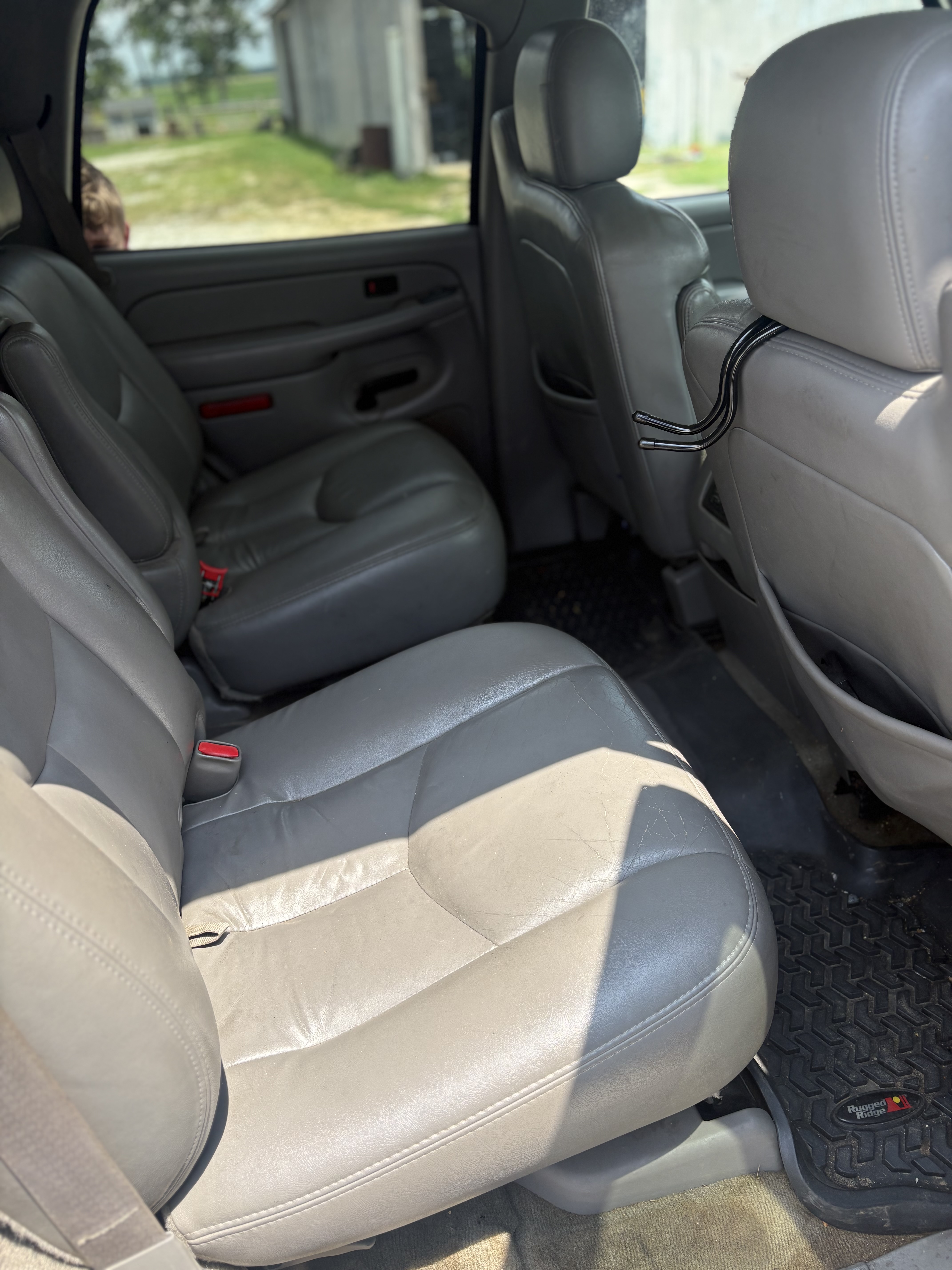 Used 2005 Chevrolet Tahoe LT w/ LT Preferred Equipment Group AWD/4WD image 8