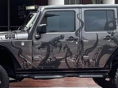 Used 2017 Jeep Wrangler Unlimited Rubicon w/ Connectivity Group