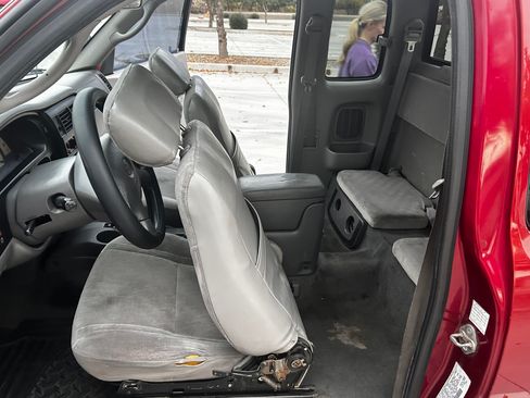 Used 2004 Toyota Tacoma PreRunner image 11