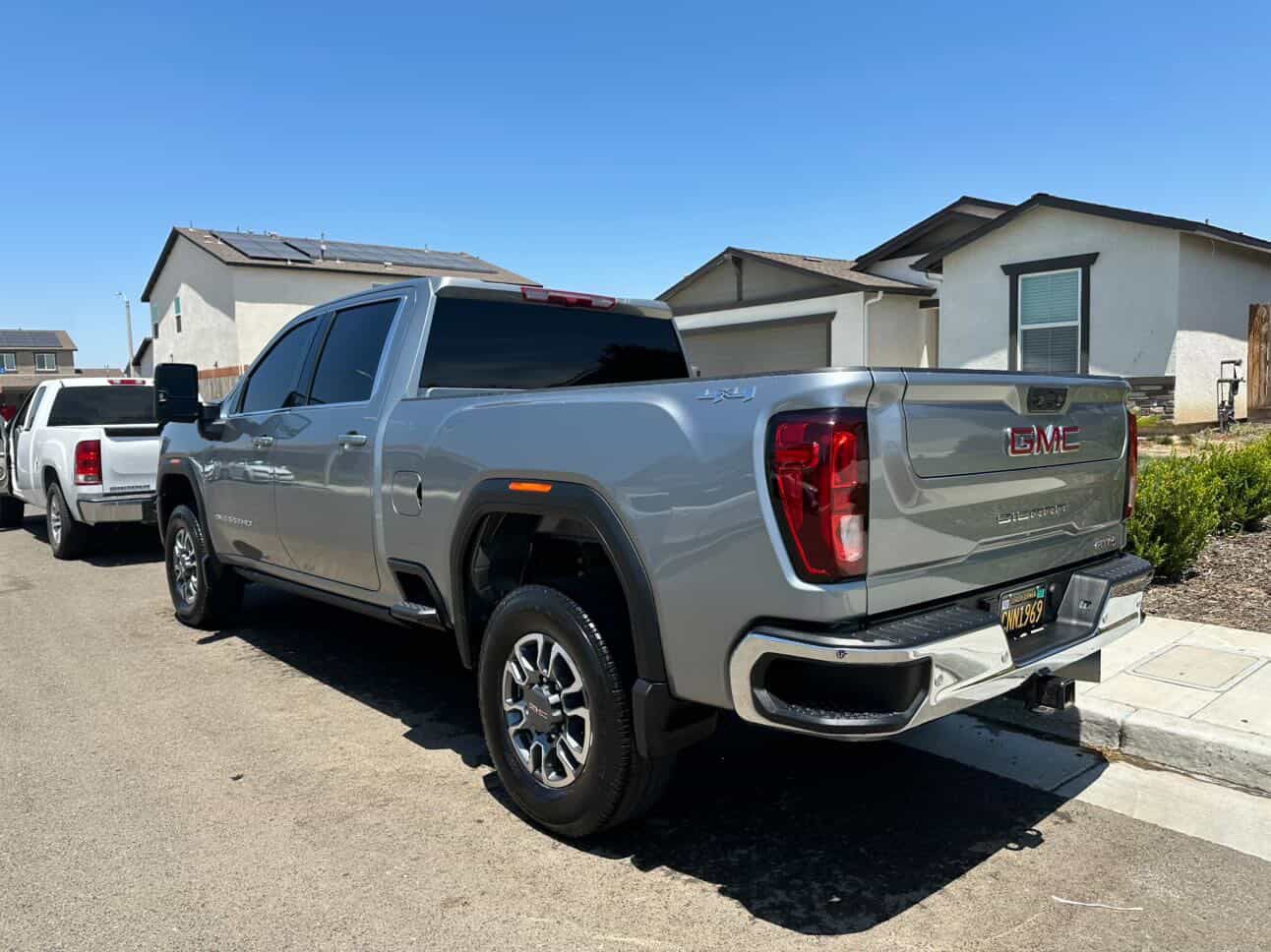 Used 2024 GMC Sierra 2500 SLE AWD/4WD image 4