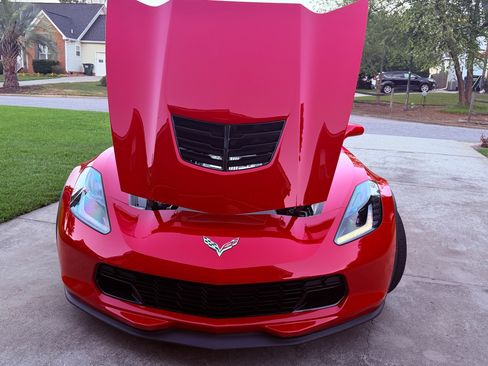 Used 2015 Chevrolet Corvette Z06 w/ 2LZ Preferred Equipment Group RWD image 17