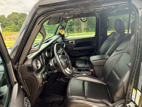 Used 2020 Jeep Gladiator Rubicon AWD/4WD image 8